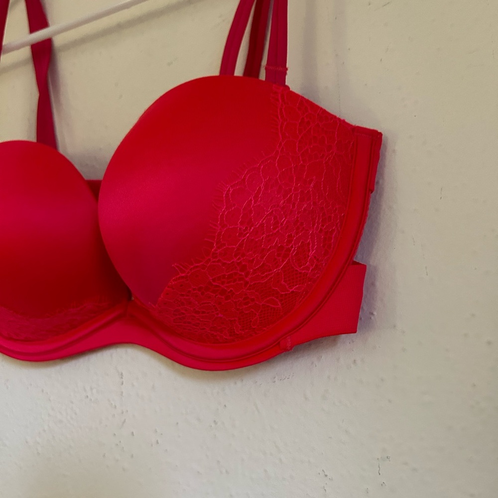 NWT Victoria’s Secret Hot Coral Pink Lace Very Sexy Strapless Bra 32 D - Picture 3 of 8